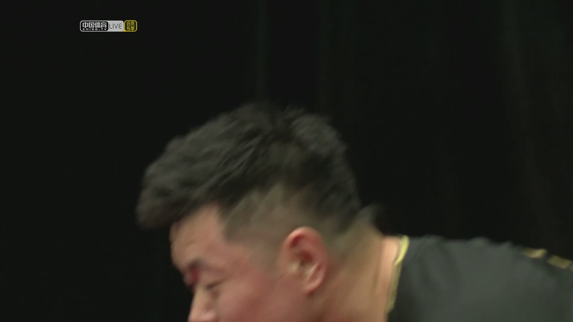 攻削尖峰对决 张继科 vs 侯英超