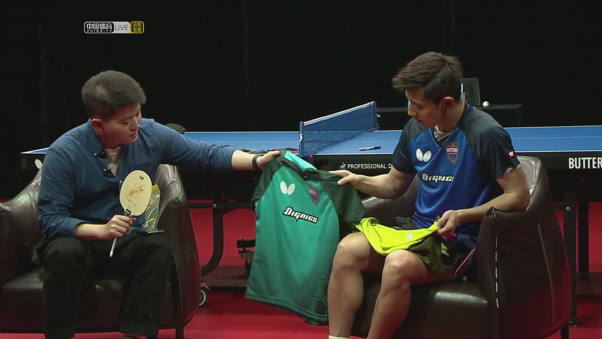 攻削尖峰对决 张继科 vs 侯英超